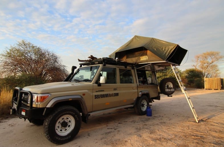Toyota Land Cruiser 79 DC
